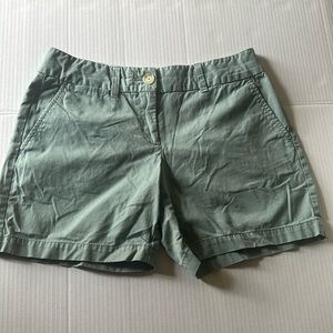 Loft Women's Size 2 Green Chino Shorts - Excellent Condition